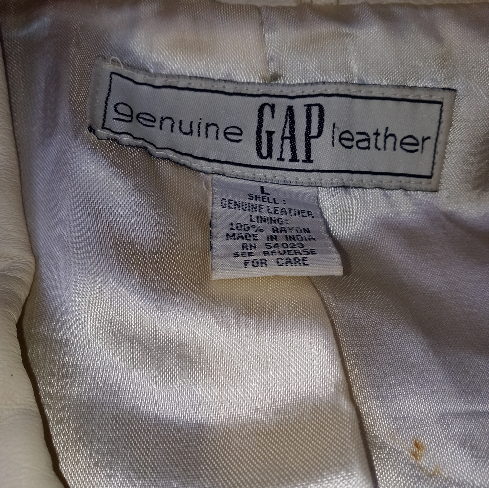 1986 Vintage Gap Cream Leather Jacket. - Picture 4 of 9